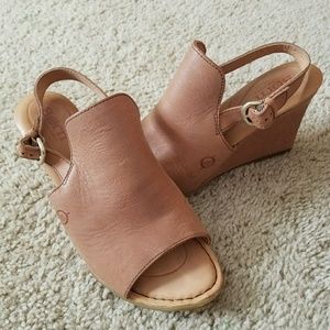 Size 6 M Born 4" Wedges